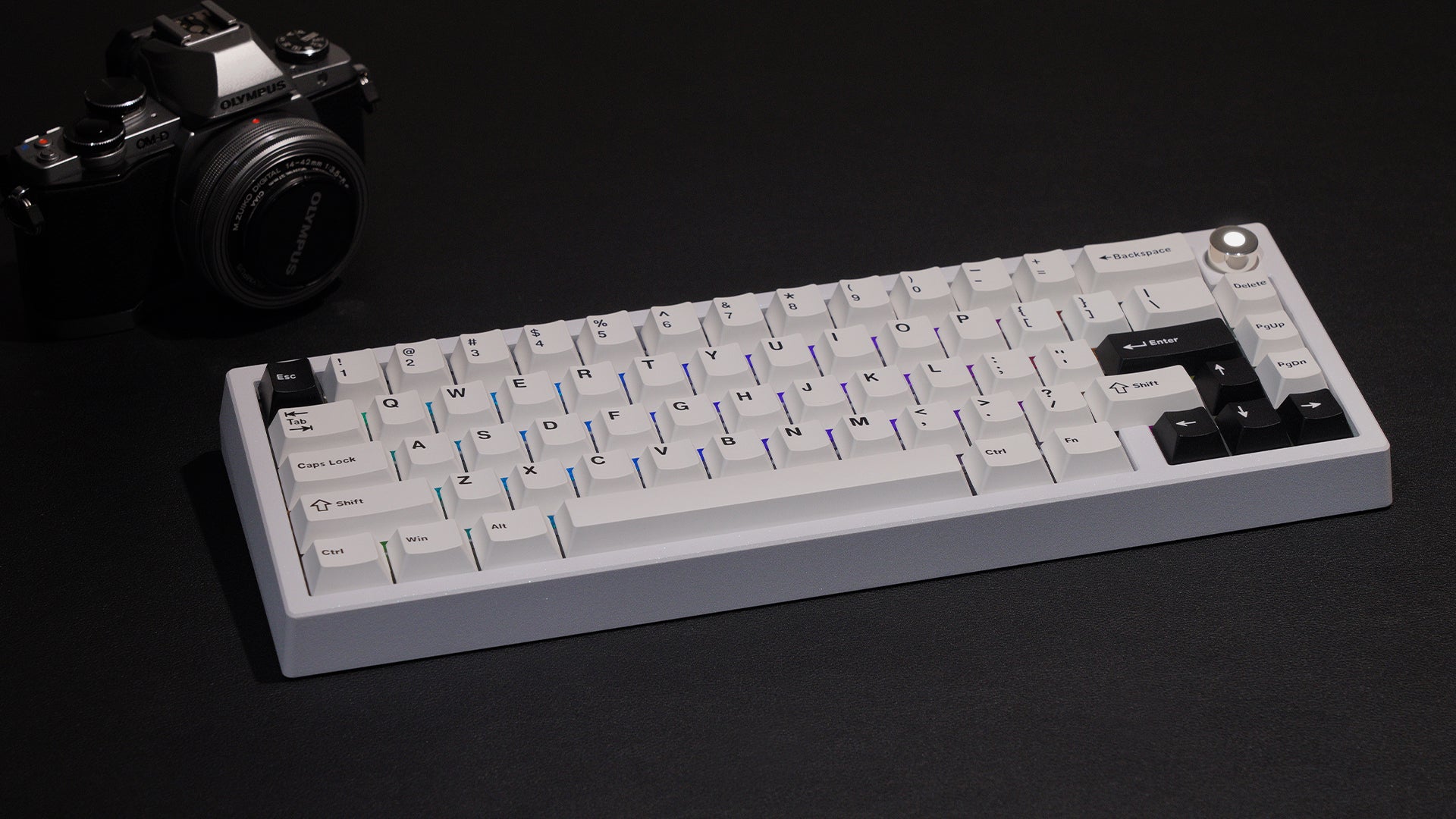 ZOOM65 V2.5 Essential Edition with Tri-mode Flex Cut Hotswap RGB PCB