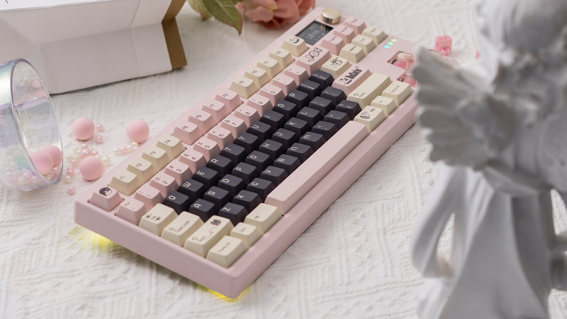 ZOOM TKL DYNA Strawberry Icecream