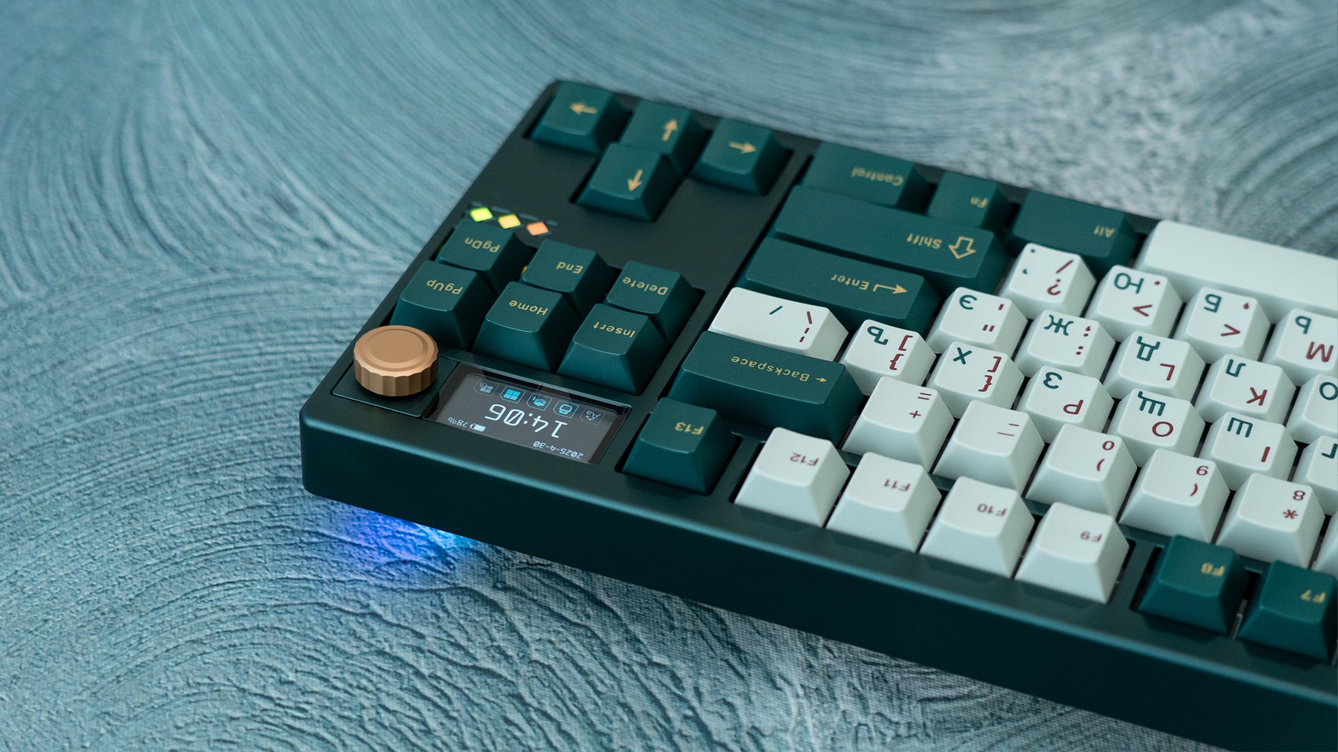 Pre-Order] ZOOM TKL DYNA Ink Green
