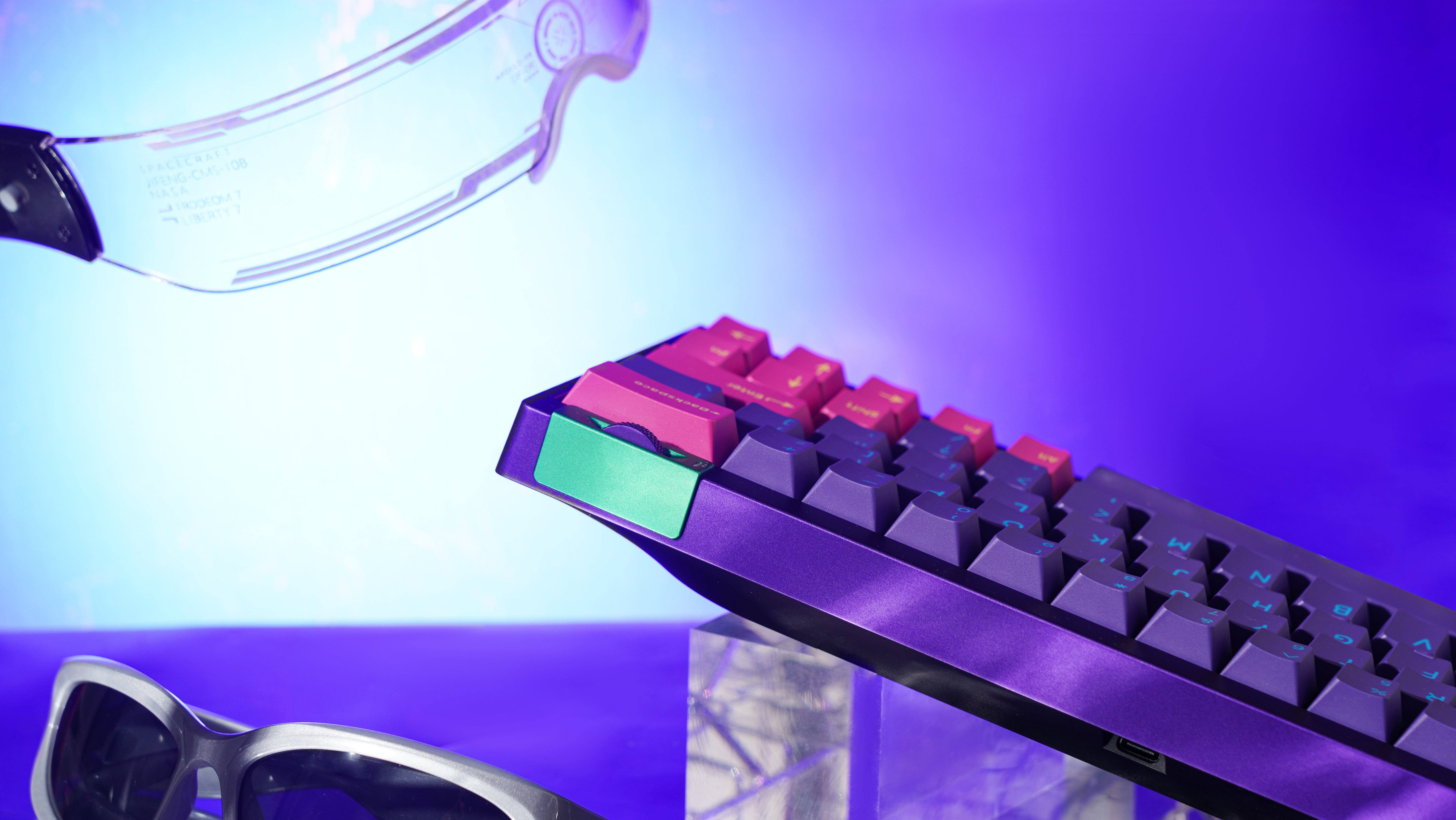 [GB]Zoom64 Neon Violet